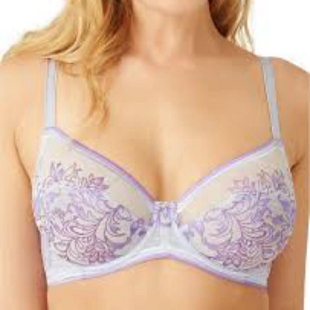 Wacoal 851340 Net Effect Underwire bra. Size 32DD.
